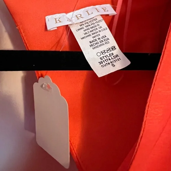 Puff Sleeve mini dress - Picture 3 of 5